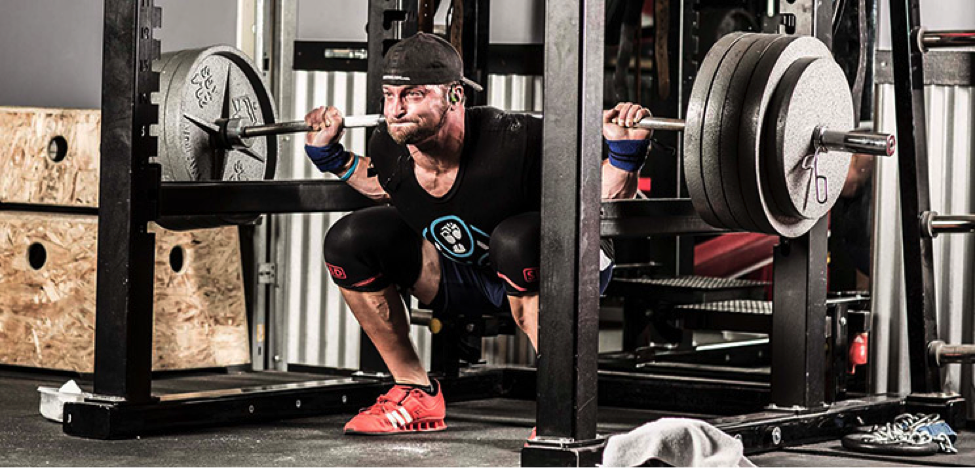head-position-in-the-back-squat-photo-layne-norton